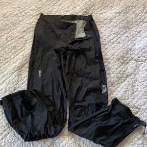 Mountain Hard Wear Rain Pants NEW